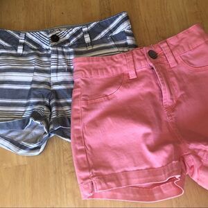 🍒 2 pairs of So shorts size 0